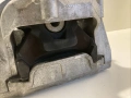 Десен преден тампон на двигател за Audi A3 8P 2.0 TFSI Convertible (2010) 1K0199262CH, снимка 3