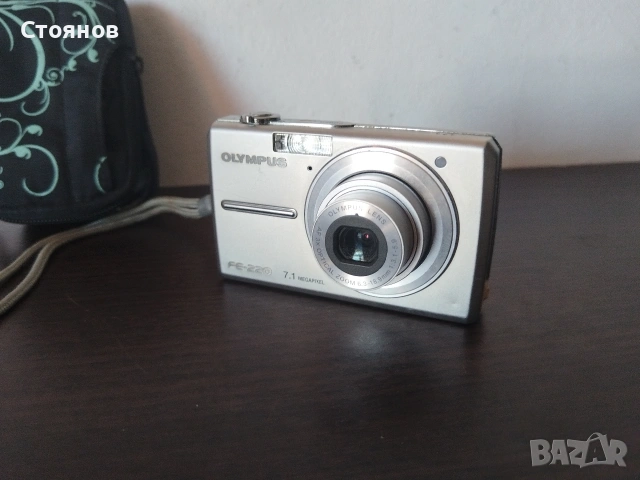 Камера OLYMPUS FE-220 7.1MP x 3Optical Zoom, снимка 3 - Фотоапарати - 51787140