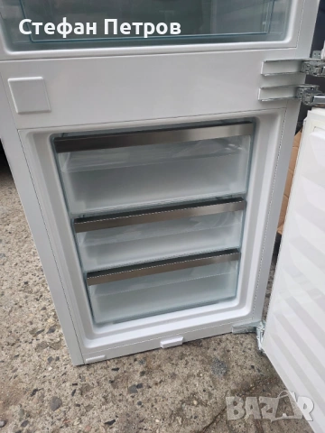 Хладилник за вграждане с фризер Miele kfn 7734 d, снимка 5 - Хладилници - 54481399