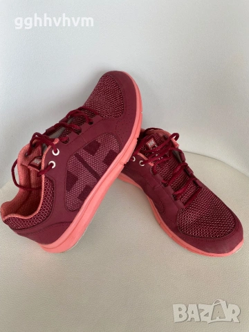 Маратонки на HH