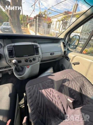 Опел Виваро/Opel Vivaro 1.9 DTI 101 кс, снимка 8 - Бусове и автобуси - 54044470