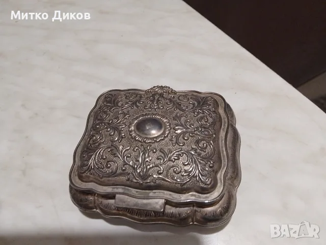 винтидж кутия за бижута Godinger Silver Art Co. посребрена 130х115х48мм и вътре 96х80х38мм