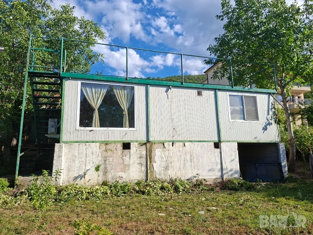Жилищен фургон от термопанели