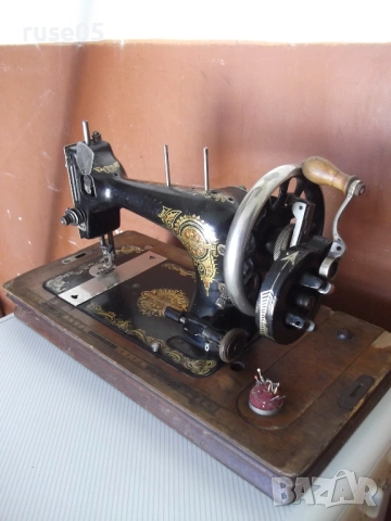 Шевна машина "Helvetia" ръчна стара работеща, снимка 6 - Други ценни предмети - 54314153