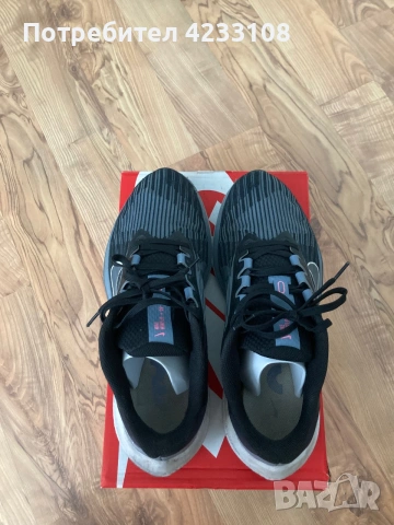 Маратонки Nike 41 номер, снимка 3 - Маратонки - 55012316