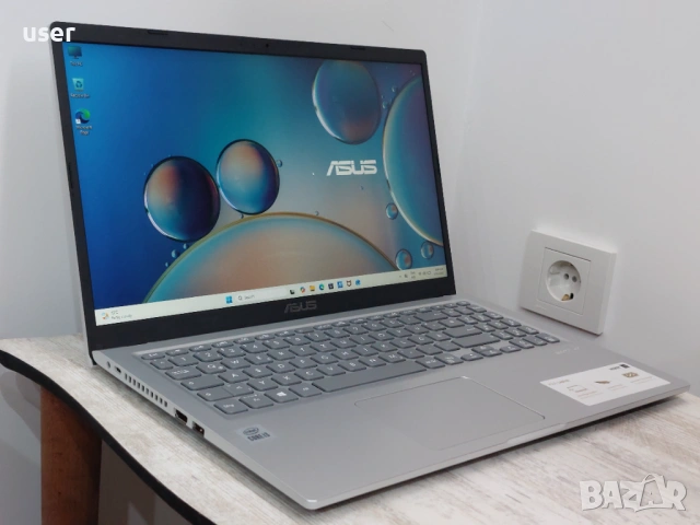 8GB RAM Core i3-1005G1 512GB SSD FULL HD 15.6" лаптоп като нов Asus Vivobook F515J