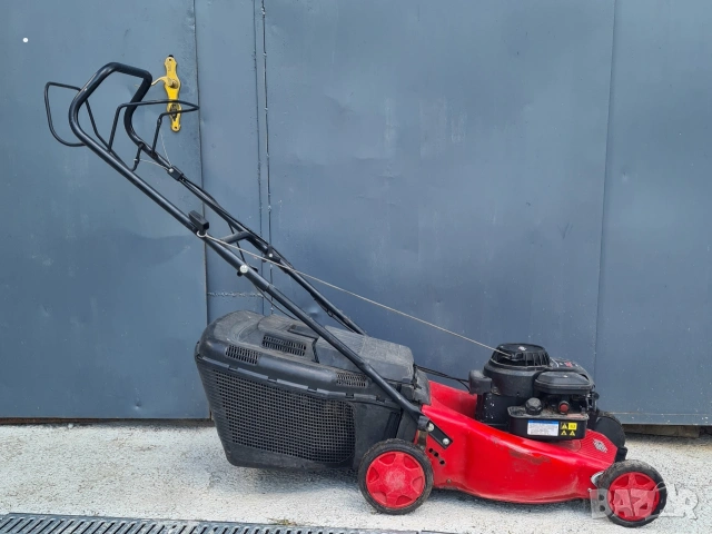 Бензинова косачка с двигател Briggs & Stratton, снимка 3 - Градинска техника - 54567454