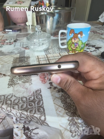 Huawey nova 5T и Motorola G9plus, снимка 9 - Телефони с две сим карти - 54965874