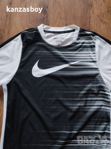 nike dri fit - страхотна мъжка тениска S 