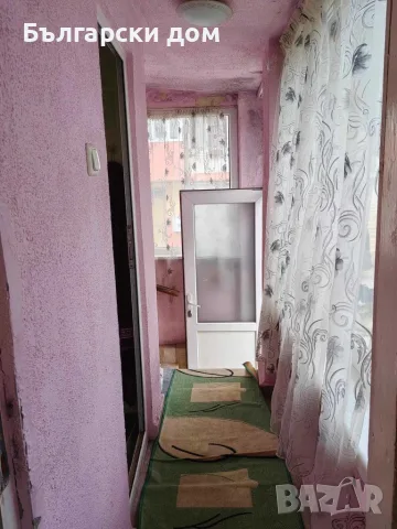 Продава се едноетажна къща близнак с отделен вход до Хуманитарна гимназия в гр. Добрич за 73 000 €, снимка 8 - Къщи - 55389403