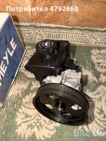 Хидравлична помпа за Mercedes w204 C200 Kompressor, снимка 2 - Части - 54662637