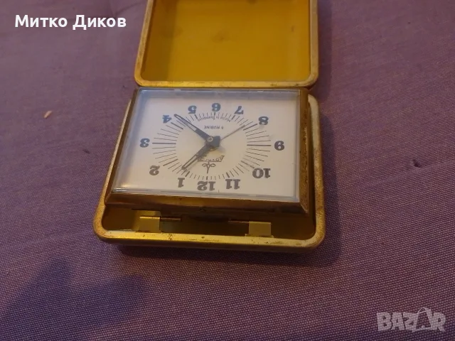 винтидж механичен будилник марка Aradora, произведен в Румъния.Моделът разполага с механизъм с 8 руб, снимка 2 - Други - 55569529