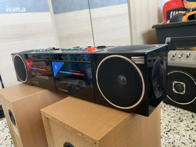 касетофон Akai AJ-W204, снимка 3 - Радиокасетофони, транзистори - 55231515