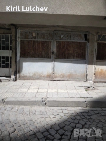 Масивни гаражни метални врати 3 бр