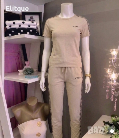 Дамски памучен екип GUESS (Тениска и панталон с връзки)