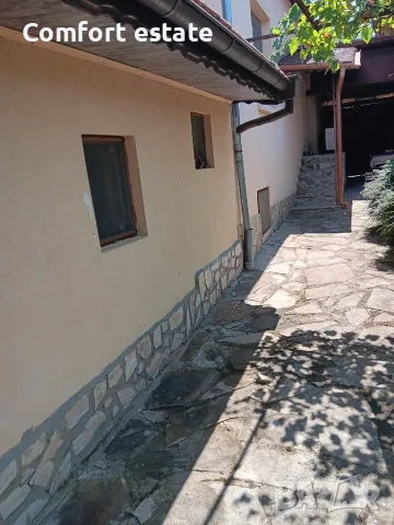 Продава две къщи в едно дворно място - гр. Павел баня, снимка 16 - Къщи - 54382790