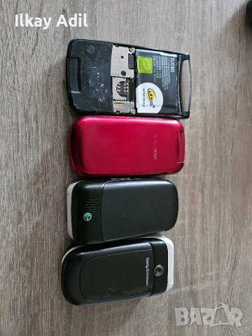 Лот флип телефони – Motorola / Samsung / Sony Ericsson – без зарядни, снимка 3 - Sony Ericsson - 55134698