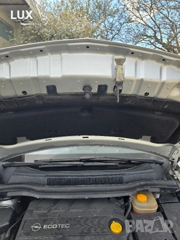 Opel Zafira 1.9 CDTI, снимка 14 - Автомобили и джипове - 54247062