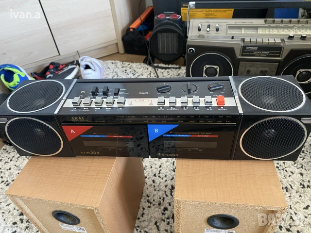 касетофон Akai AJ-W204, снимка 2 - Радиокасетофони, транзистори - 55231515