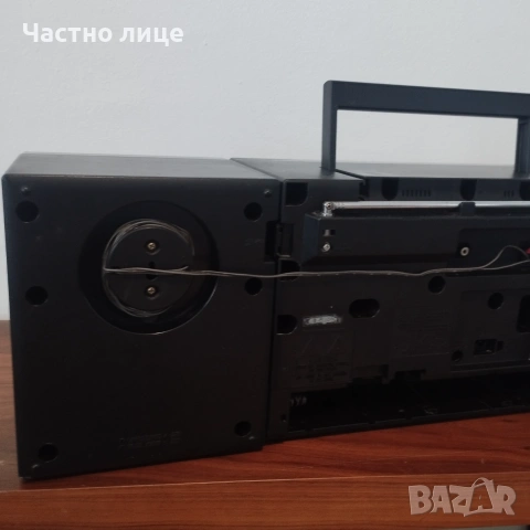 Радиокасетофон, снимка 9 - Радиокасетофони, транзистори - 54976436