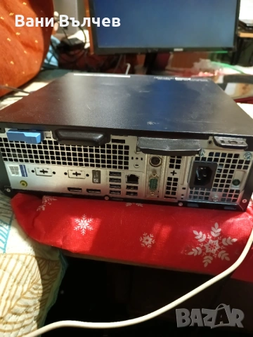 Продавам компютър DELL Optiplex 5070 девето поколение, снимка 4 - Лаптопи за работа - 54285051