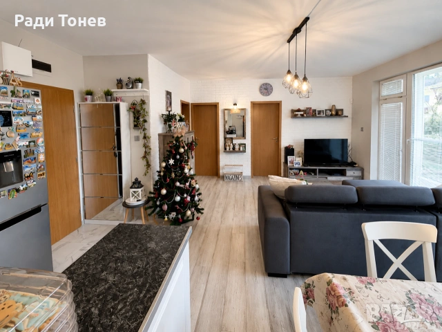 🏡 ПРОДАВА СЕ ПРОСТОРЕН ТРИСТАЕН АПАРТАМЕНТ С ВЕРАНДА В гр.СВЕТИ ВЛАС-област Бургас 🌊, снимка 4 - Апартаменти - 55004287