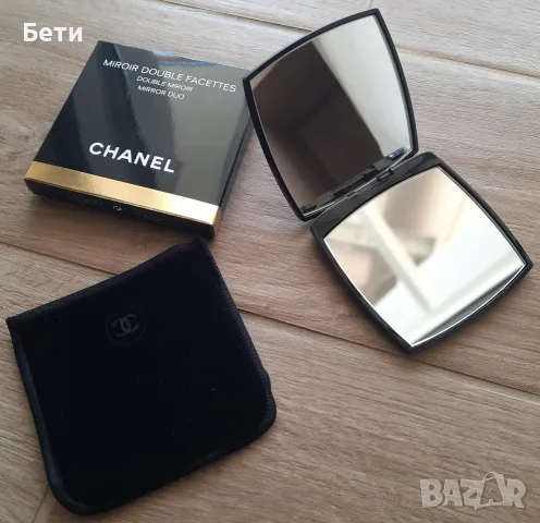 Двойно огледало на Chanel, Шанел