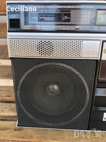 Радиокасетофон  HITACHI TRK 7990E Vintage Boombox, снимка 4 - Радиокасетофони, транзистори - 54628937