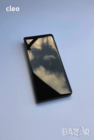 Honor Magic V3 512 GB, Гаранция до 11/07/2027г - пълен комплект, снимка 3 - Други - 54230300