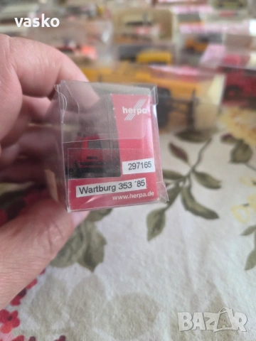 HERPA 1:87 WARTBURG 353 85, снимка 3 - Колекции - 54376686