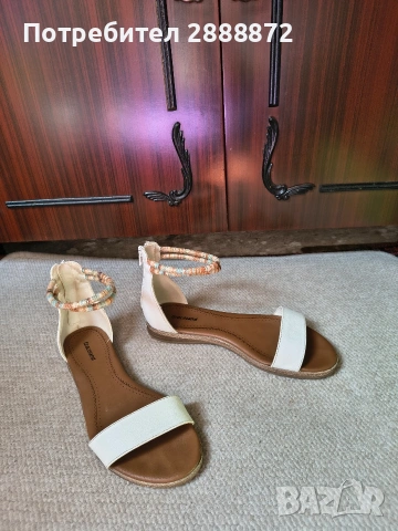 Продавам дамски сандали 38 номер., снимка 3 - Сандали - 54349823