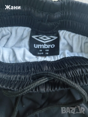 Къси панталони шорти Umbro, снимка 2 - Детски къси панталони - 55083894