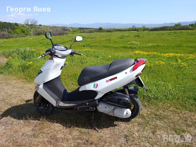 Aprilia 300cc, снимка 5 - Мотоциклети и мототехника - 54641934