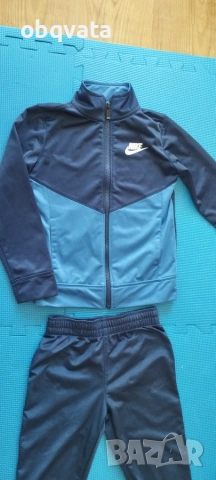 Оригинален комплект анцунг Nike 110-116см, снимка 2 - Детски анцузи и суичери - 55046937