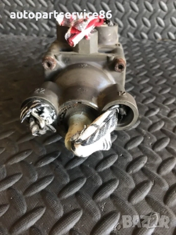 Вентил ръчна спирачка Knorr Ecopower за Mercedes 1117 (1997) 048064206, 0024317105, снимка 2 - Части - 54147414