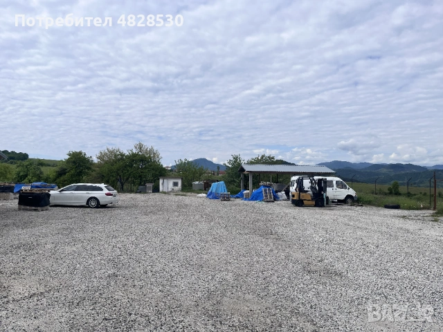 Промишлен имот 6500 м² с хале, ток, вода и собствен кладенец, снимка 3 - Производствени сгради - 54601416