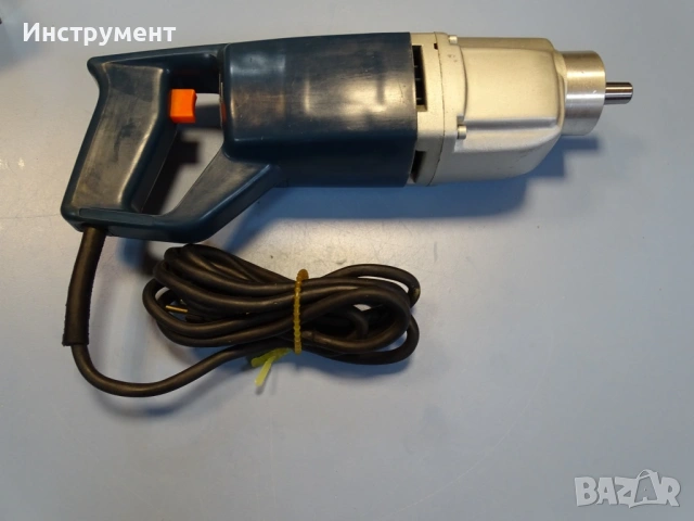 Пробивна бормашина Елпром Ловеч BZ16A 650W 220V, снимка 4 - Бормашини - 54915880