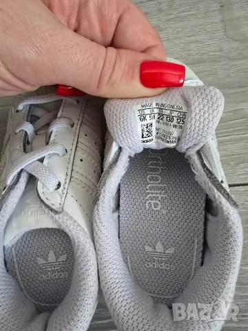 детски кецове Adidas, снимка 2 - Детски обувки - 54443276