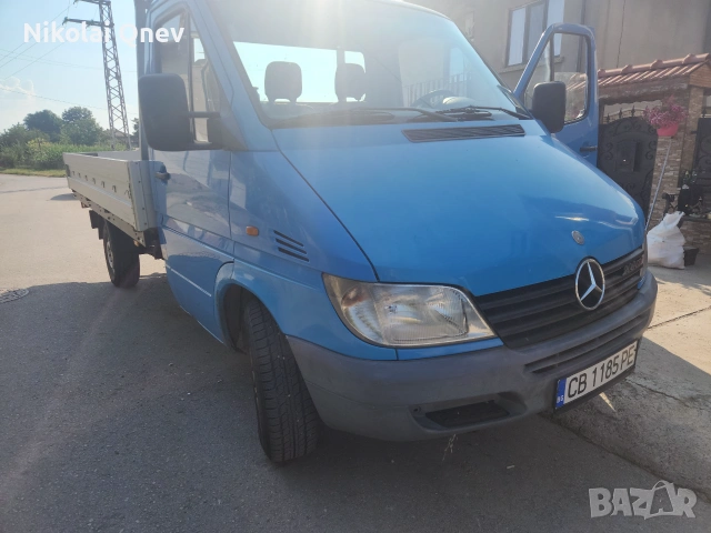 Товарен бус Мерцедес 208, снимка 8 - Бусове и автобуси - 55097449