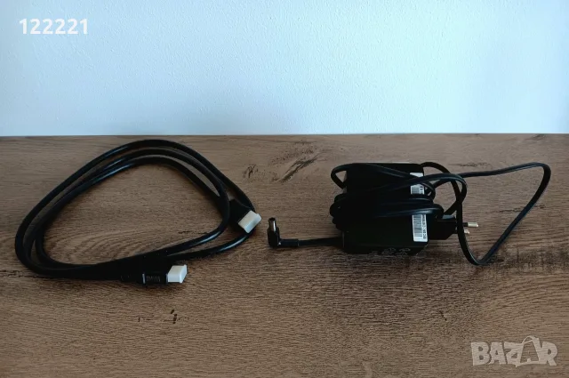 Монитор SAMSUNG S24F350FHU, снимка 4 - Монитори - 55300059