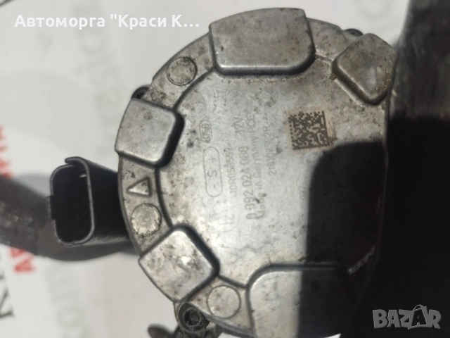 Водна помпа за Дачия Логан Dacia Logan 2019г 1.5dci Blue 75коня код на двигател K9KU872 , снимка 2 - Части - 54198571