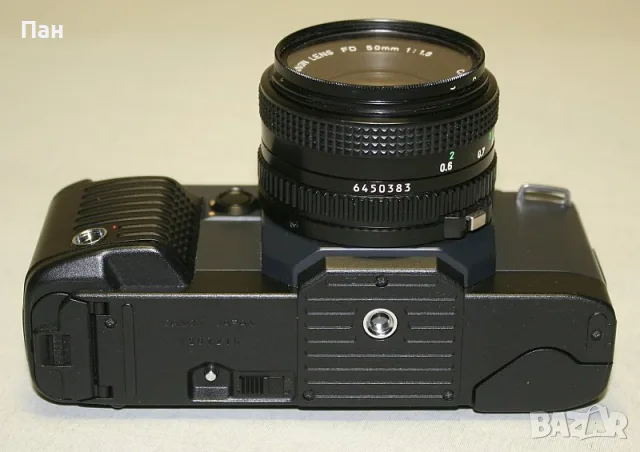Фотоапарат Canon T70 с обектив Canon FD 50mm F1.8, снимка 4 - Фотоапарати - 55595226