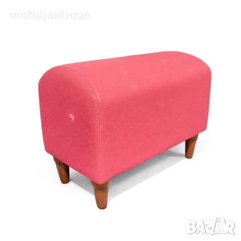 Розова табуретка с дървени крака, снимка 3 - Дивани и мека мебел - 54084037