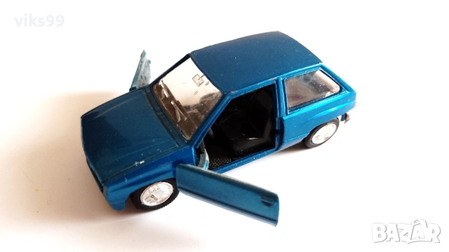 OPEL CORSA-SR - GAMA Made in West Germany 1:43, снимка 2 - Колекции - 54616617