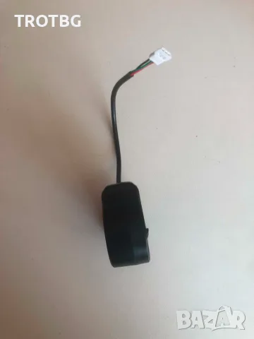 Палец за газ с 3-пинова женска букса – 22mm, снимка 2 - Друга електроника - 55429989