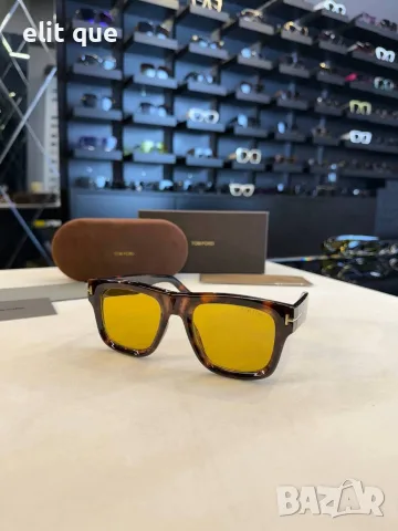 Очила + висок клас калъф + на марката кутия + сертификат + кърпичка miu miu Gucci tom ford 