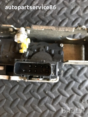 Заключващ механизъм за предна лява врата за Ford Transit Mk6 / Mk7 (2000-2011) YC1A-V21813-CJ, снимка 2 - Части - 55103543