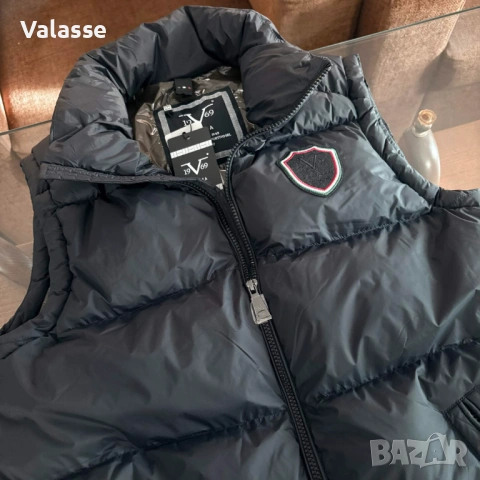 С етикет 19V69 Versace оригинален черен спортен елек/грейка S , снимка 5 - Спортни дрехи, екипи - 54712997