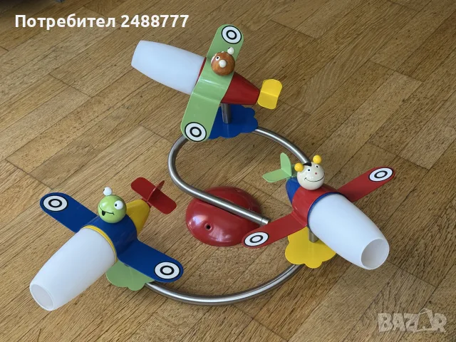 Лампа за детска стая със самолети и животни