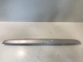 Сребриста лайсна за заден капак осветление на номера за Mercedes E-Class W210 (2001) 2107400040, снимка 1